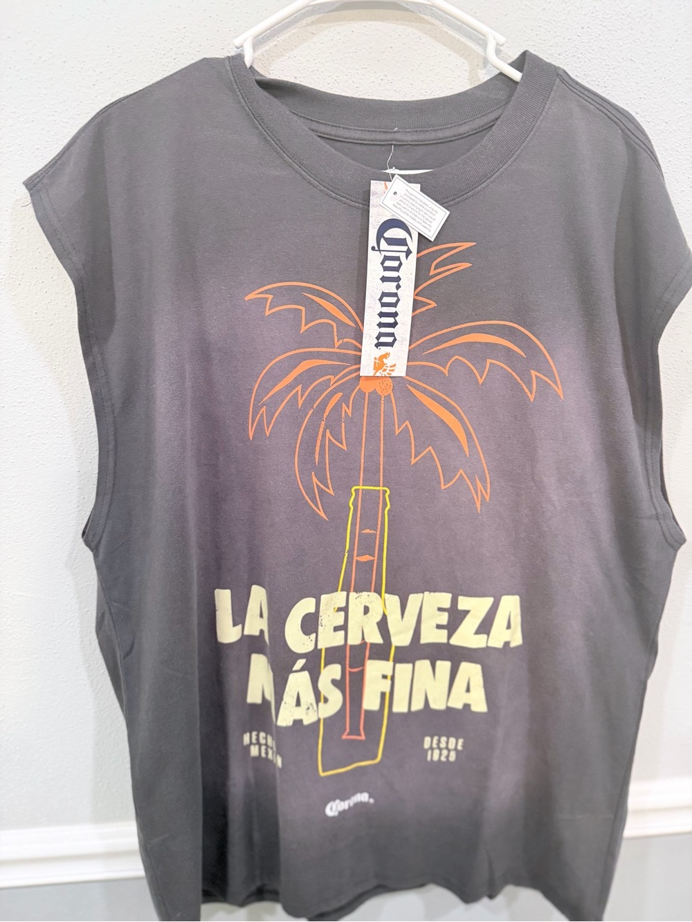 Corona Sleeveless tee with orange cactus graphic and 'MรS FINA LA CERVEZA' NWT